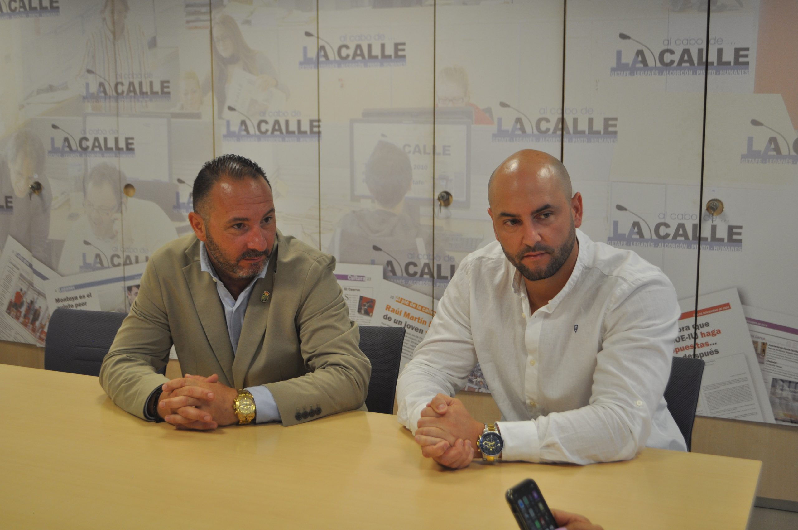 Alcalde y teniente de alcalde de Serranillos del Valle
